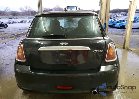 2009 Mini Cooper z USA, uszkodzony, nr VIN WMWMF33539TW76119